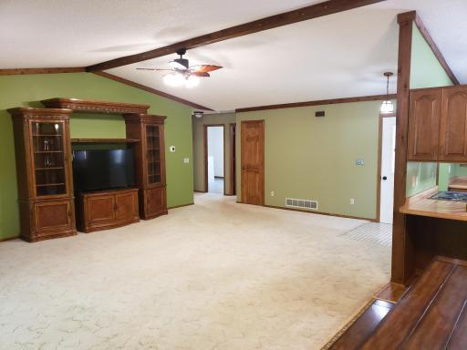 5185 SE 125th Avenue, Clear Lake, MN 55319