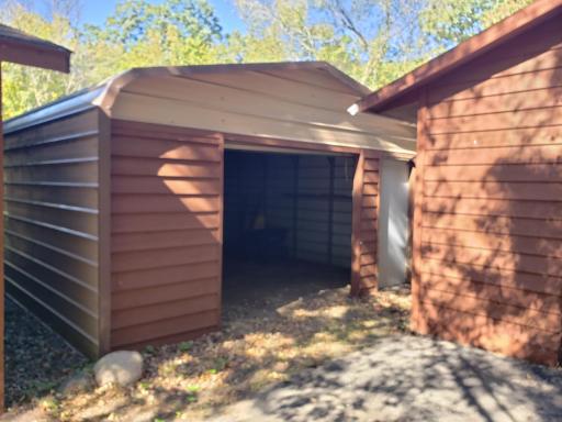 5185 SE 125th Avenue, Clear Lake, MN 55319