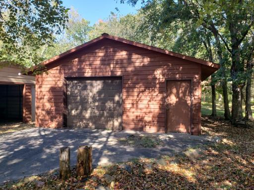 5185 SE 125th Avenue, Clear Lake, MN 55319