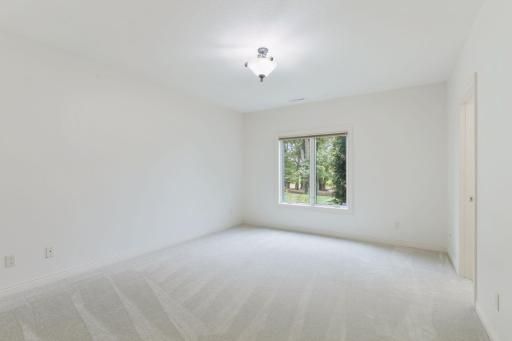 5435 Scenic View Drive SW, Rochester, MN 55902
