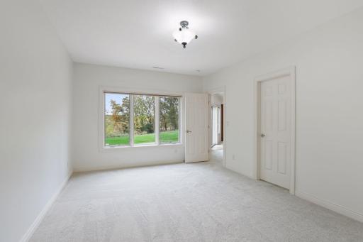 5435 Scenic View Drive SW, Rochester, MN 55902