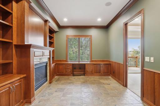 5435 Scenic View Drive SW, Rochester, MN 55902