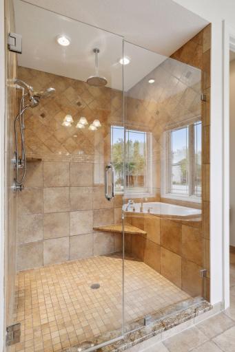5435 Scenic View Drive SW, Rochester, MN 55902
