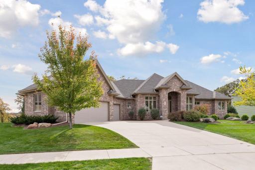 5435 Scenic View Drive SW, Rochester, MN 55902