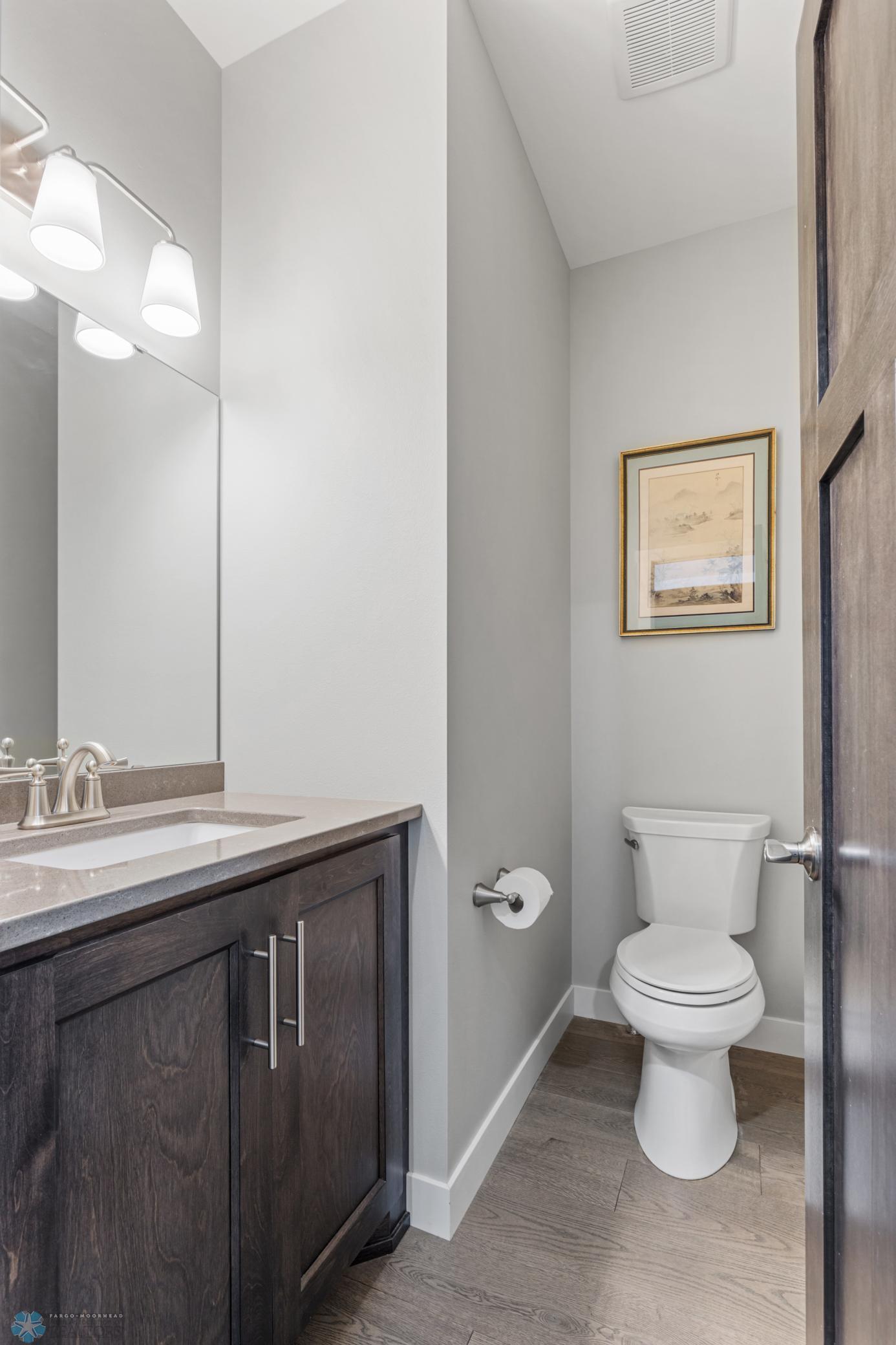 1/2 Bathroom