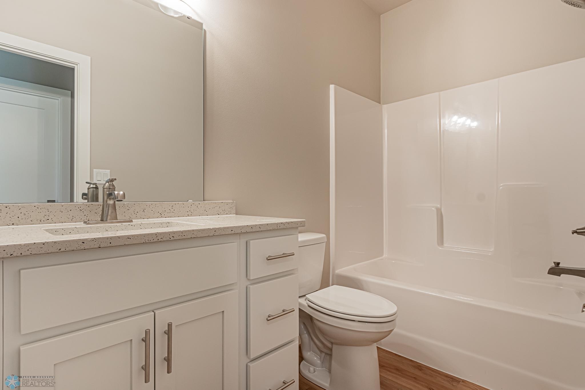 5867 Ellis Dr, West Fargo, ND-22.jpg