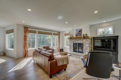 10079 Tapestry Hill, Lake Elmo, MN 55042