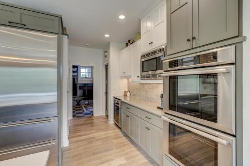 10079 Tapestry Hill, Lake Elmo, MN 55042