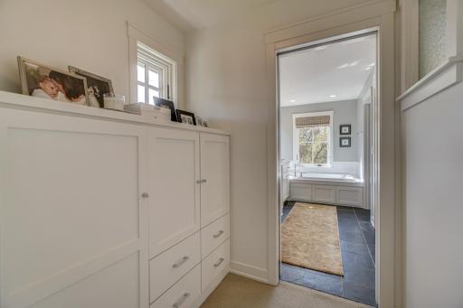 10079 Tapestry Hill, Lake Elmo, MN 55042