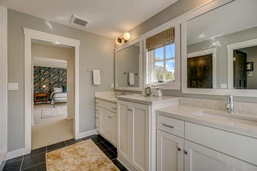 10079 Tapestry Hill, Lake Elmo, MN 55042