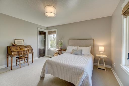 10079 Tapestry Hill, Lake Elmo, MN 55042