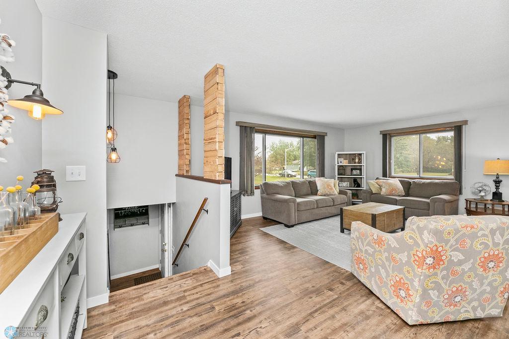 Foyer / Livingroom