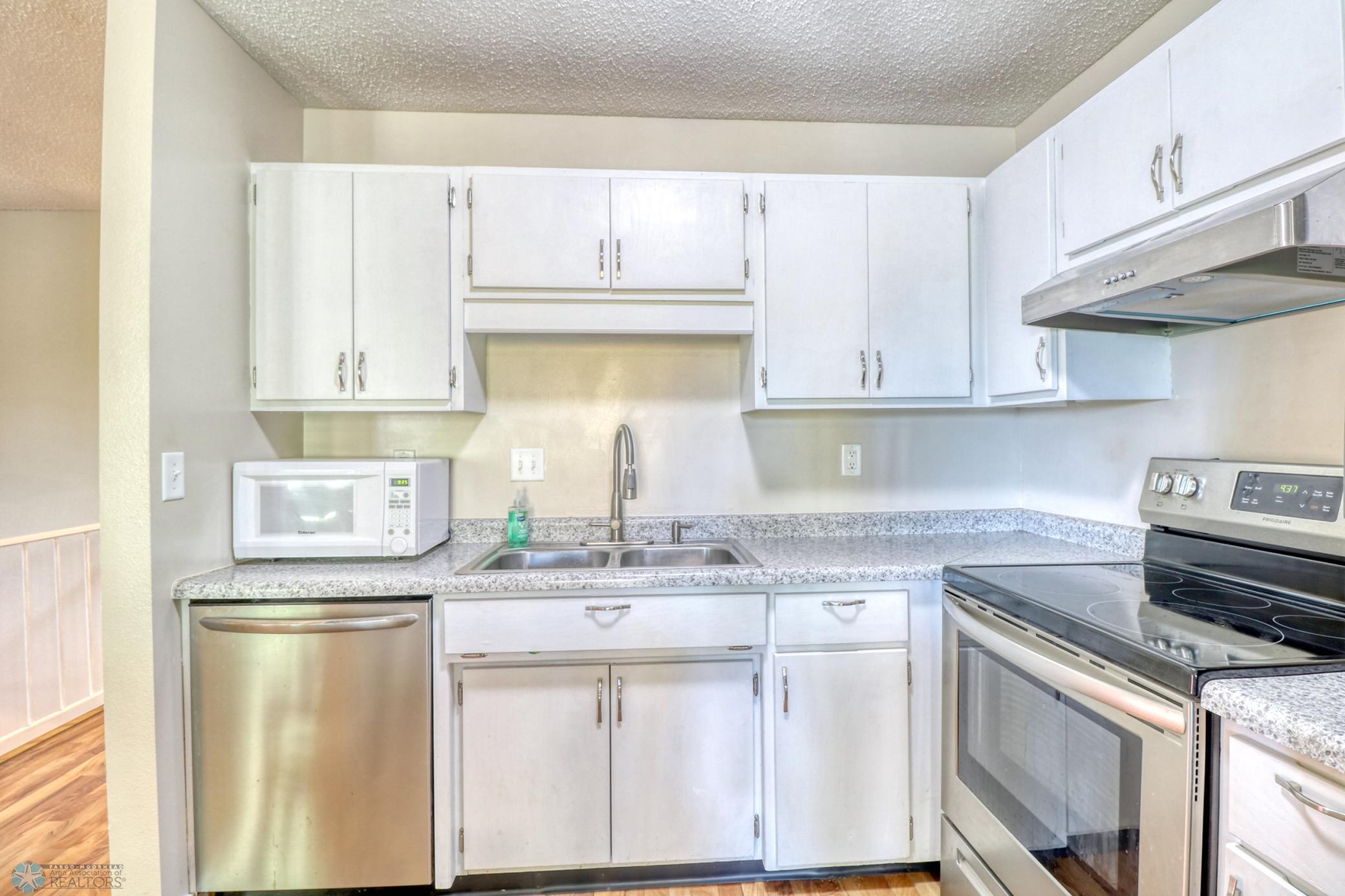 Kitchen1_4.jpg
