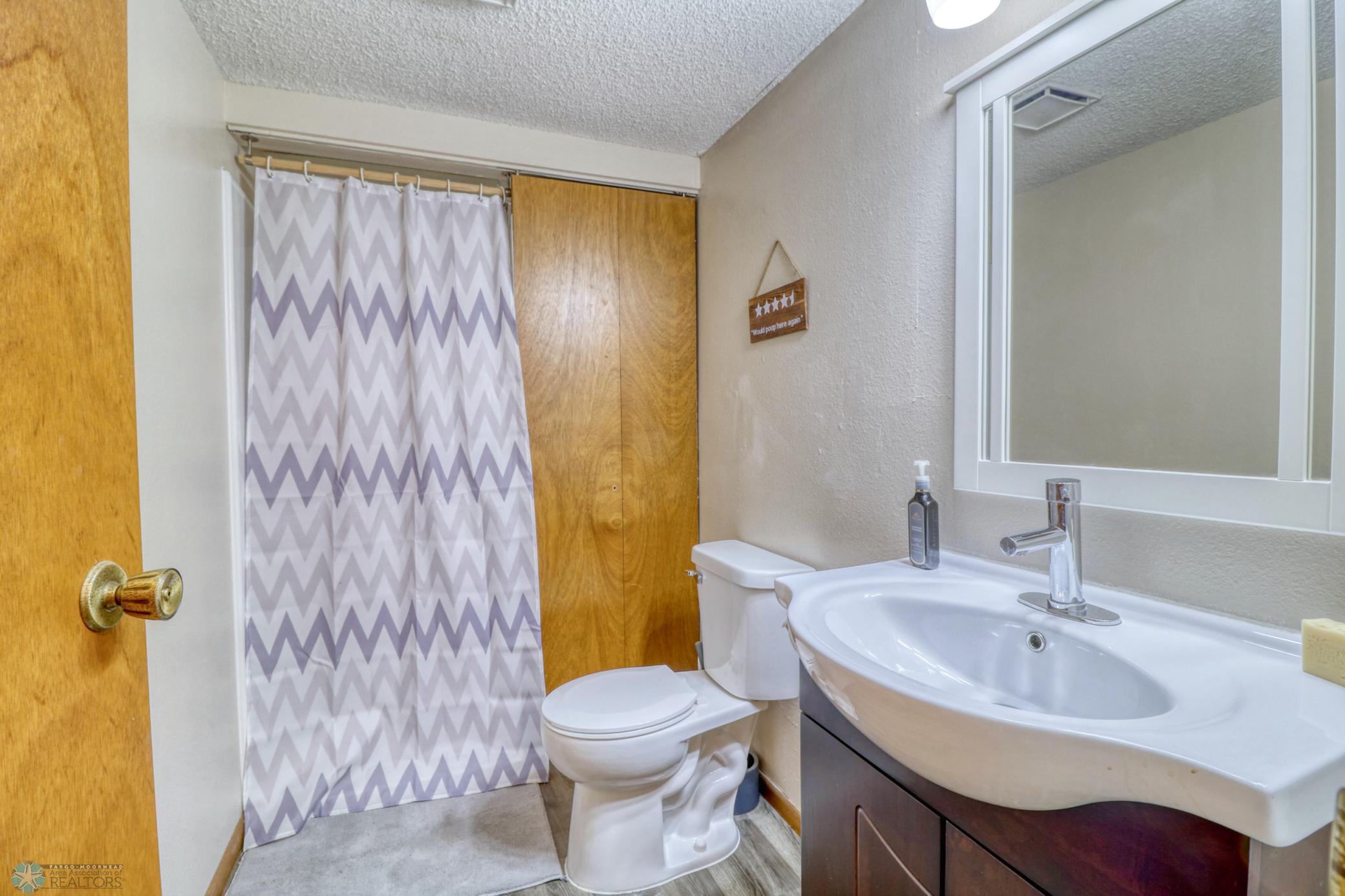 Basement Bathroom1_1.jpg