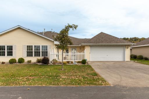 Photo for 2912 Salem Meadows Drive SW, Rochester, MN 55902 - listing #6615524 Welcome to this charming zero-entry home, nestled in the popular Salem Meadows 55+ community, where main floor living is a true delight!