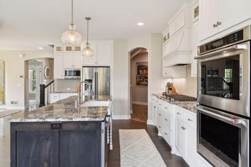 5670 Archer Lane N, Plymouth, MN 55446