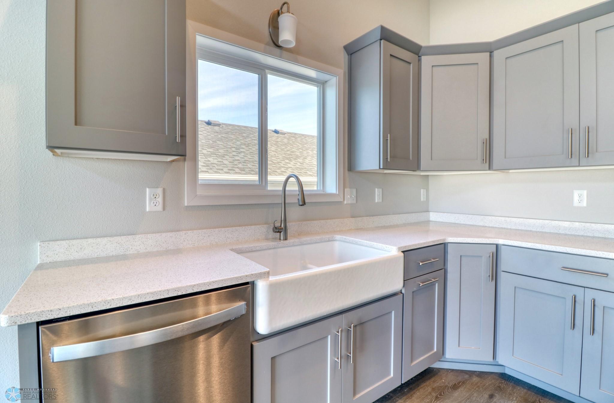 Kitchen1_8.jpg