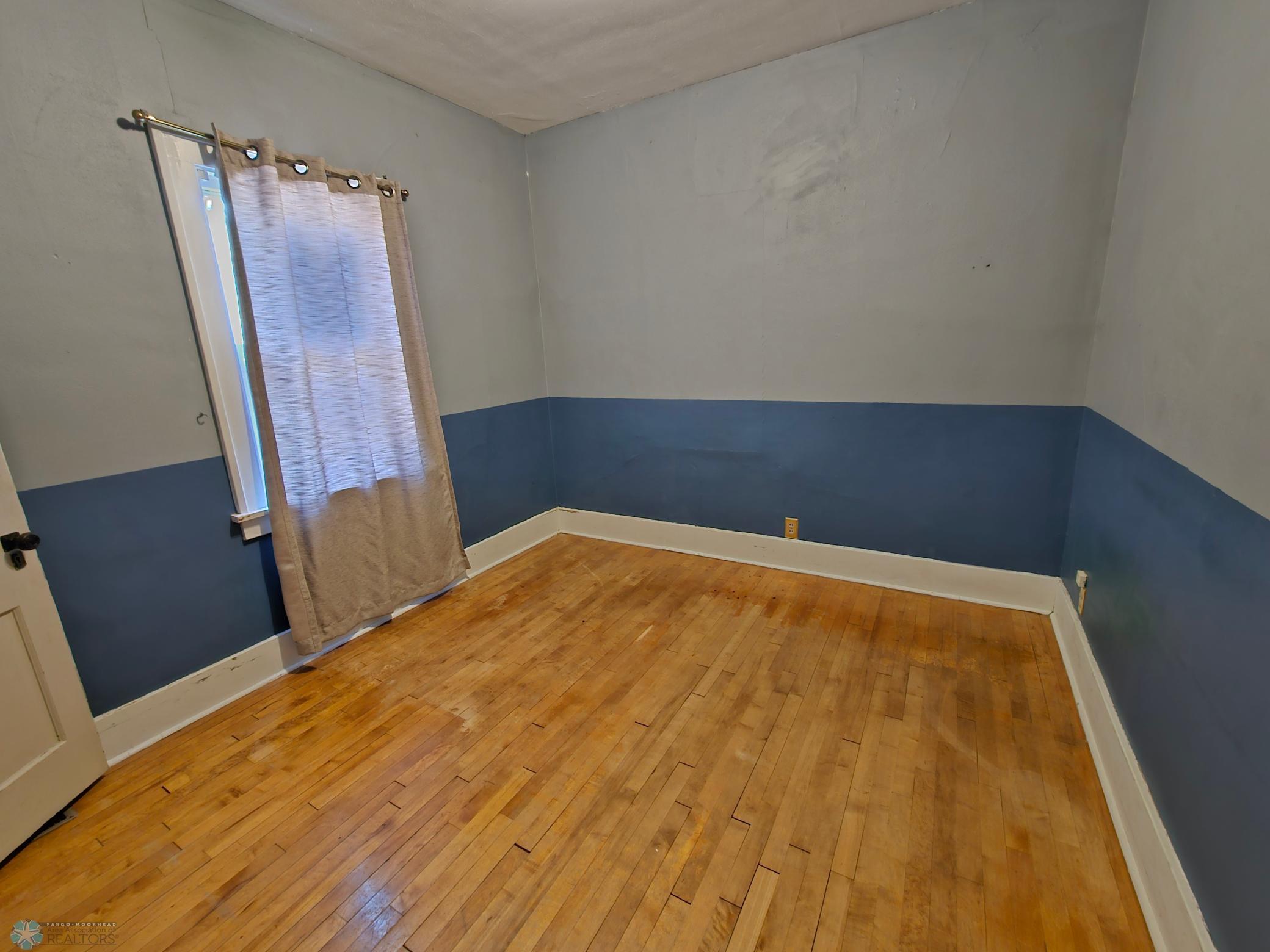 main floor bed.jpg