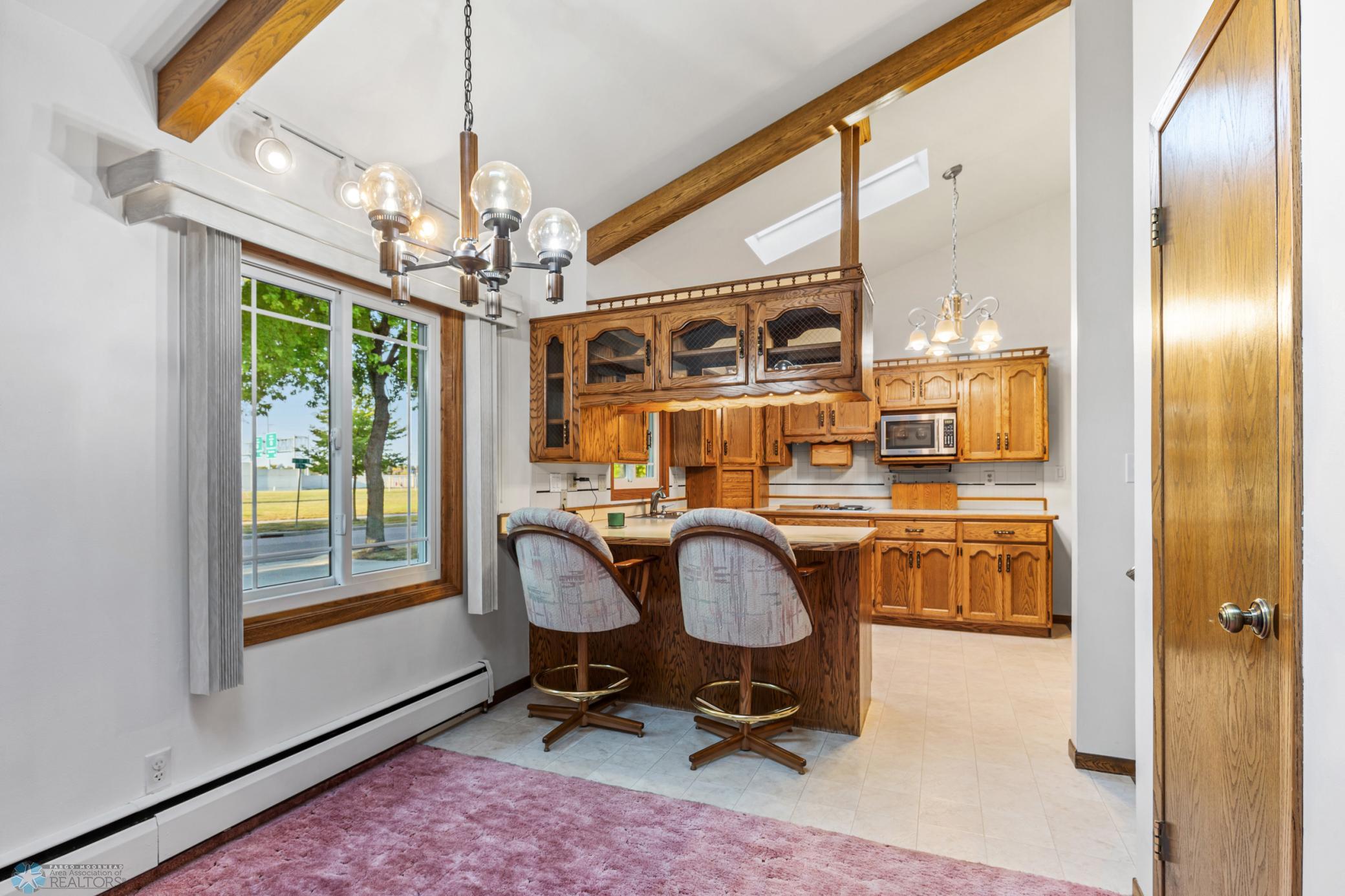 Dining to Kitchen