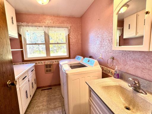 Laundry Room & 1/2 Bath
