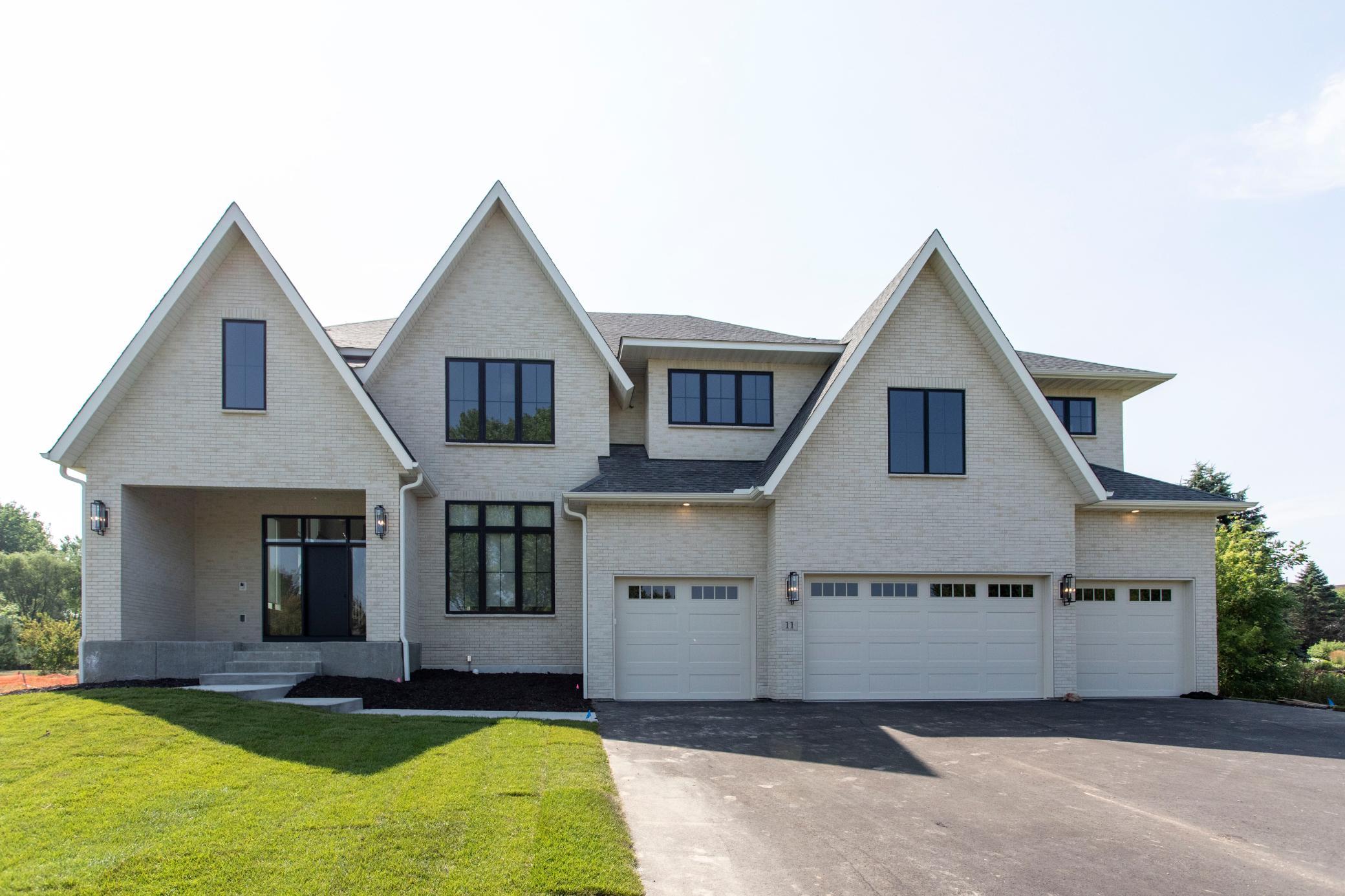 Property photo for 11 High Point Road, Saint Paul, MN 55110