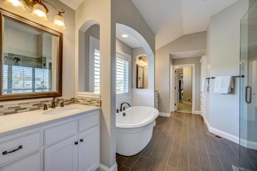 80 Rapp Farm Lane, Saint Paul, MN 55127