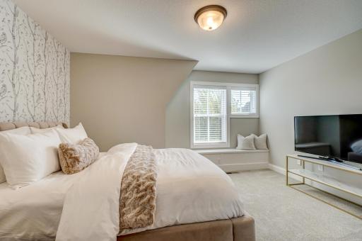80 Rapp Farm Lane, Saint Paul, MN 55127