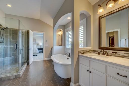 80 Rapp Farm Lane, Saint Paul, MN 55127