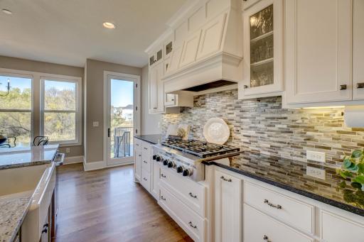 80 Rapp Farm Lane, Saint Paul, MN 55127