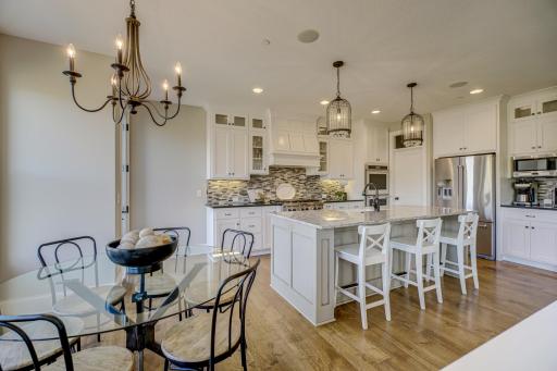 80 Rapp Farm Lane, Saint Paul, MN 55127