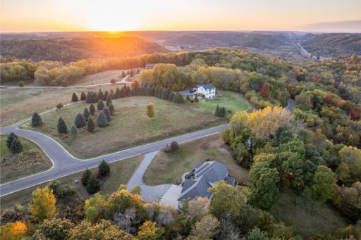 28350 Ridgeview Drive S, Red Wing, MN 55066
