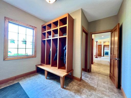 28350 Ridgeview Drive S, Red Wing, MN 55066