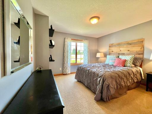 28350 Ridgeview Drive S, Red Wing, MN 55066