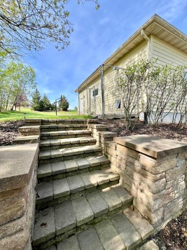 28350 Ridgeview Drive S, Red Wing, MN 55066