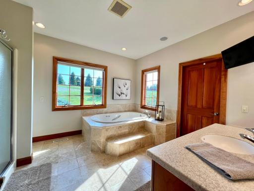 28350 Ridgeview Drive S, Red Wing, MN 55066