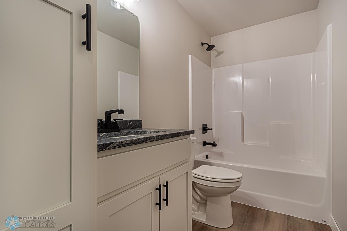 1282 Marlys Dr W, West Fargo, ND 58078-27.jpg