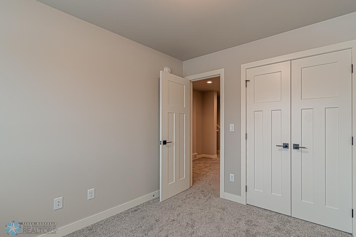 1282 Marlys Dr W, West Fargo, ND 58078-23.jpg