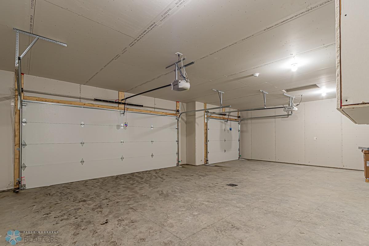 1282 Marlys Dr W, West Fargo, ND 58078-28.jpg