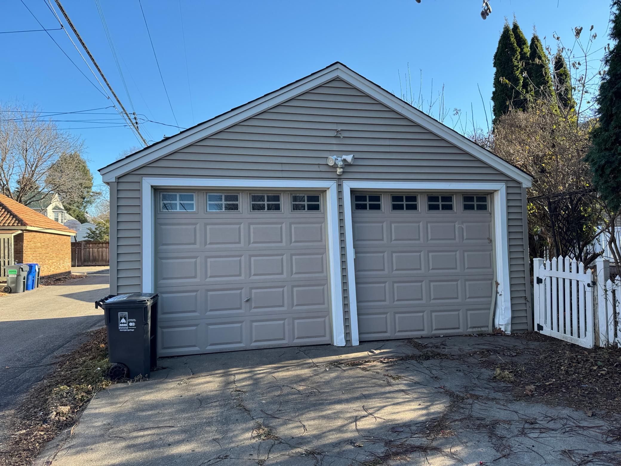 Garage
