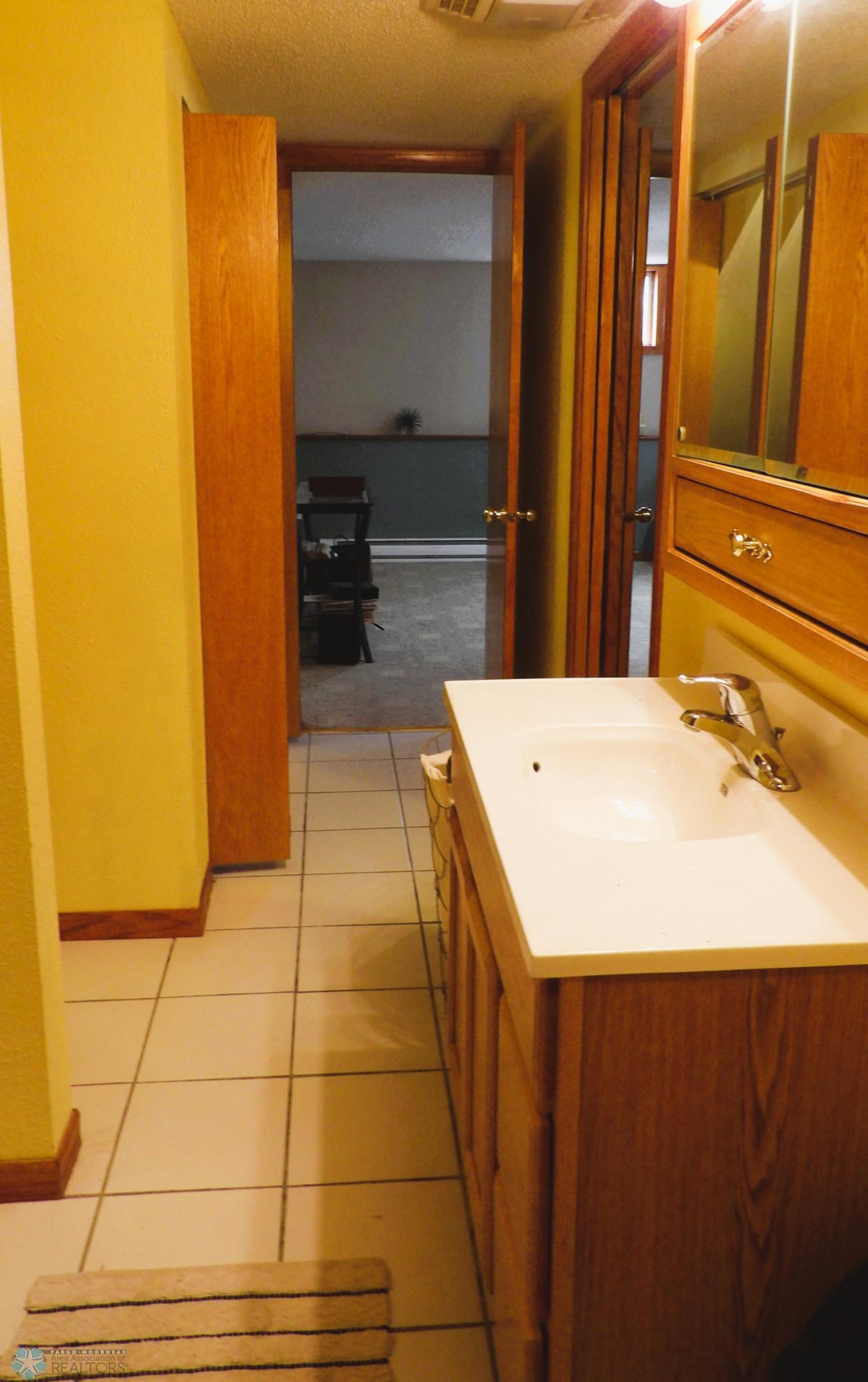 Basement Bath.JPG