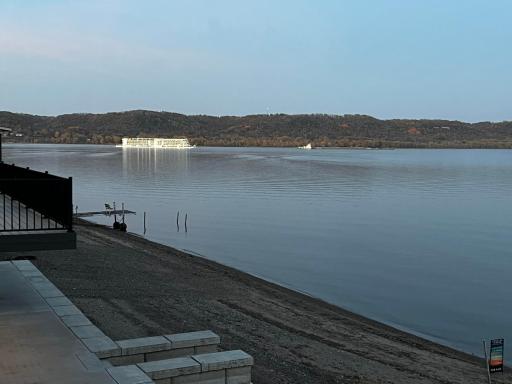 Viking Mississippi and barge distance from the lake house