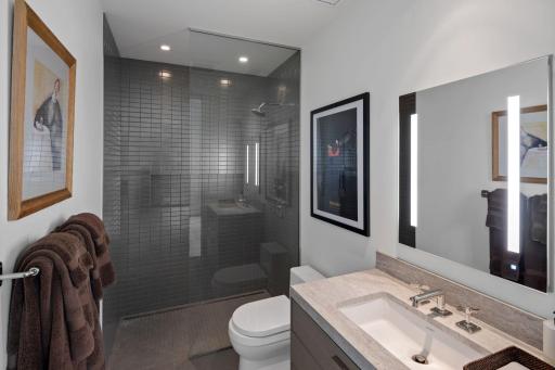 Photo 65
