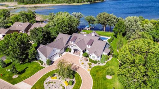 1421 Long Lake Drive, Detroit Lakes, MN 56501
