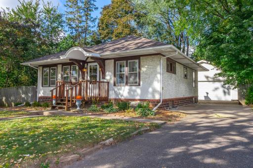 Photo for 2725 8th Avenue E, Saint Paul, MN 55109 - listing #6618062 2725 8th Avenue E, Saint Paul, MN 55109