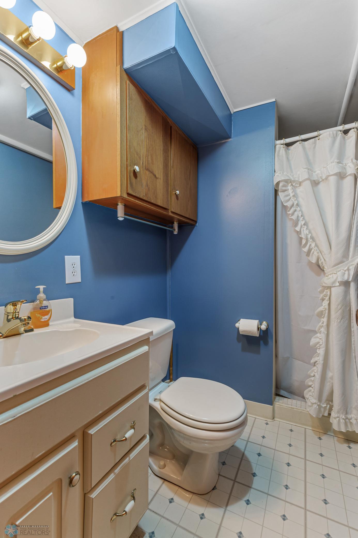 3/4 Bathroom