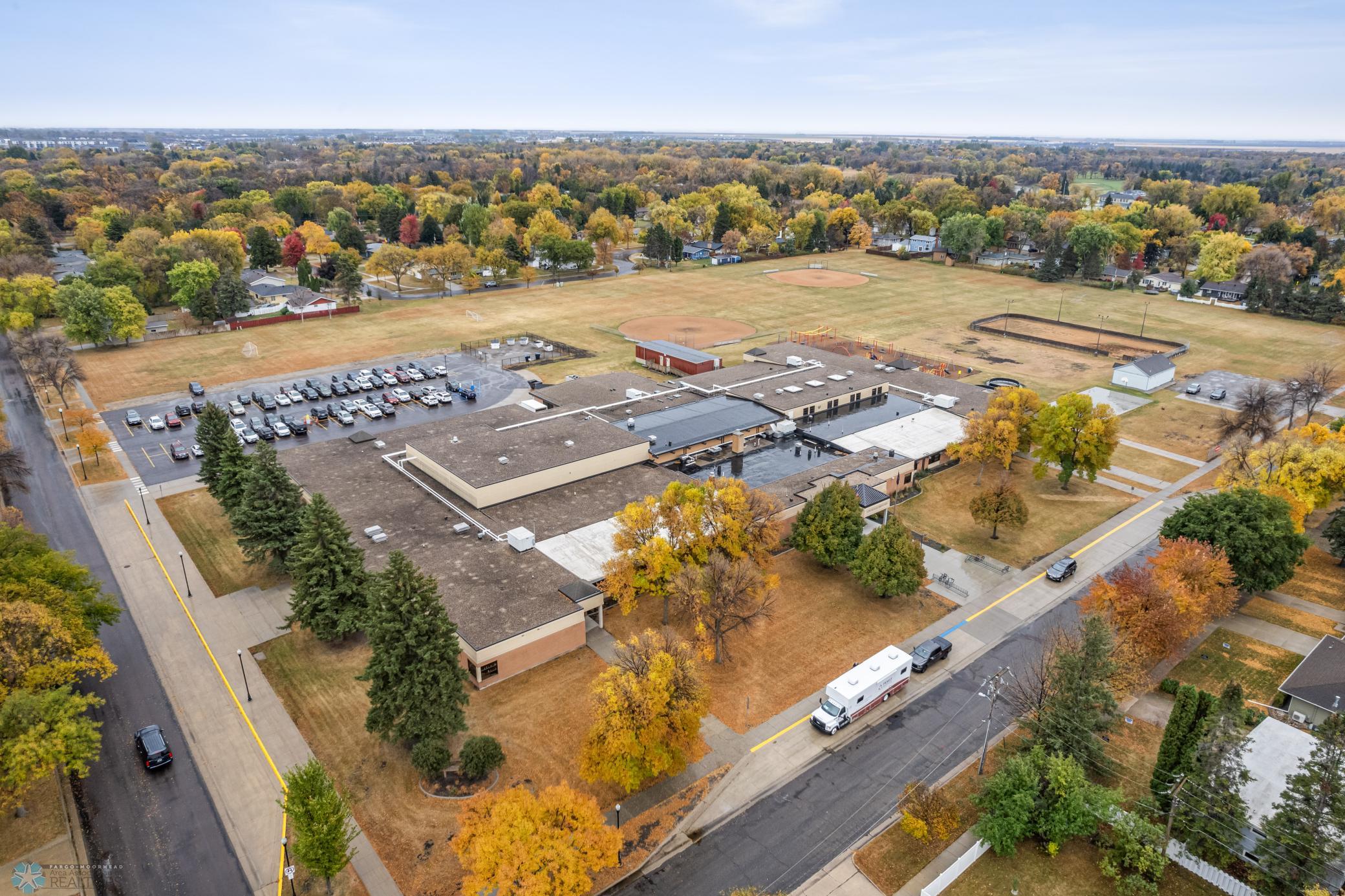 Lincoln Elementary Close by