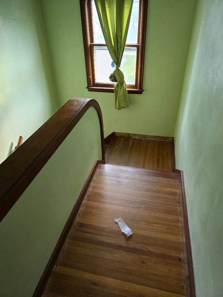 hall2.jpg