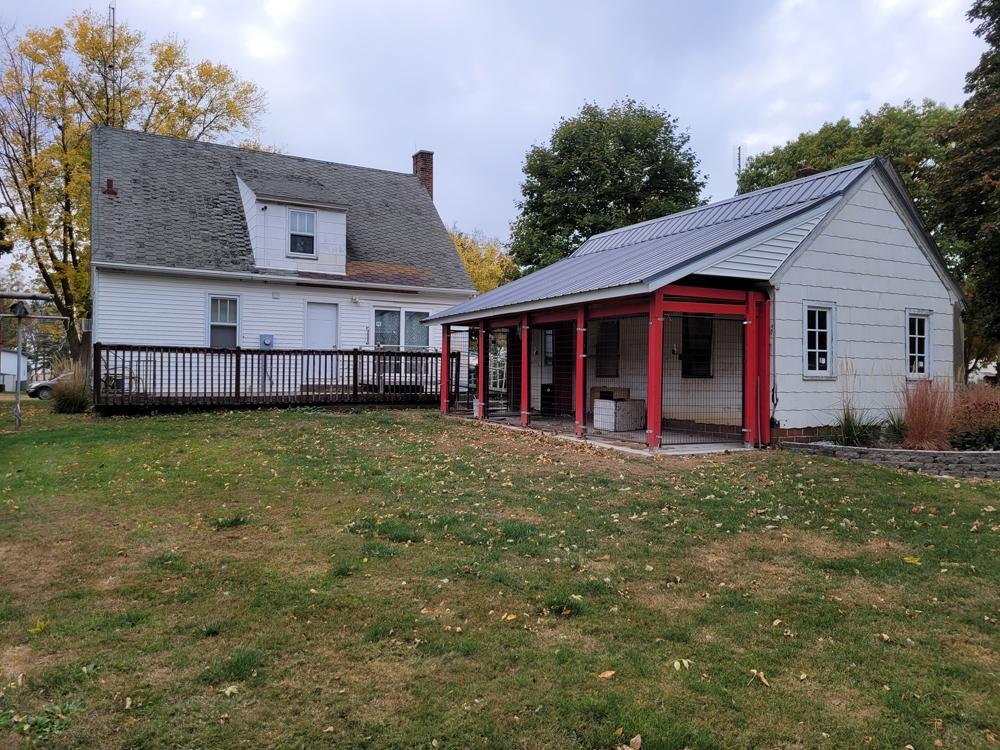 exterior4.jpg