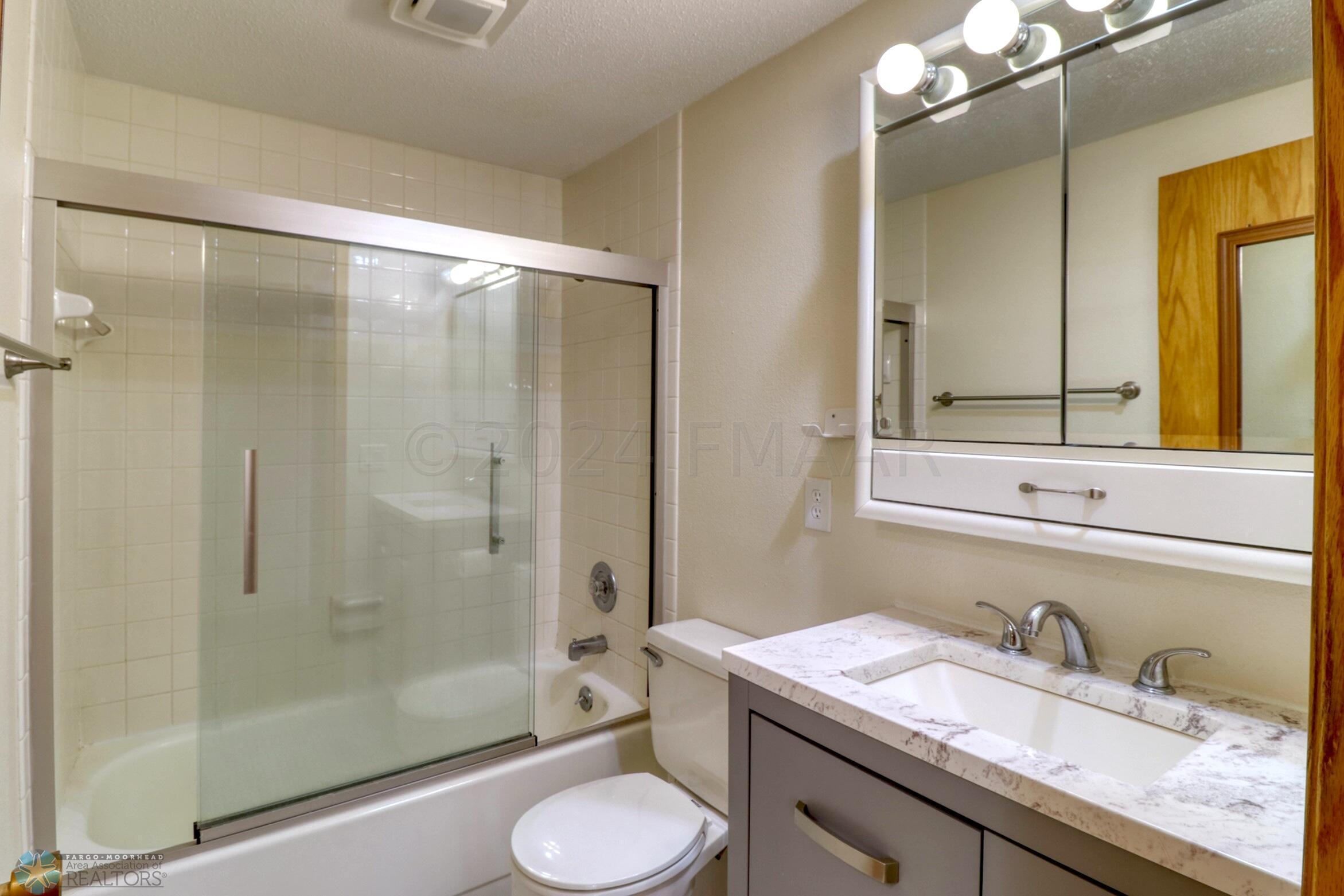 Fully updated Bathroom