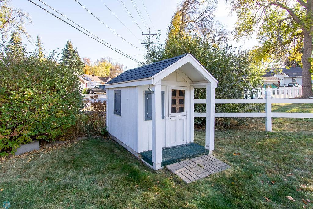 Shed